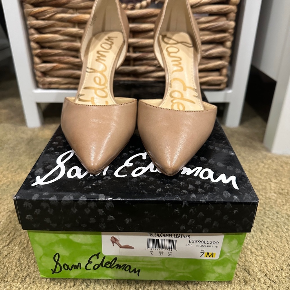 NWB Sam Edelman Telsa Pumps in Camel Leather